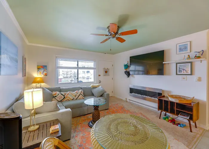 Beachside Bliss! Ocean W/ Large Balcony *